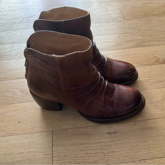 Bed Stu Distressed  Leather Ankle Boots - Picture 5 of 7